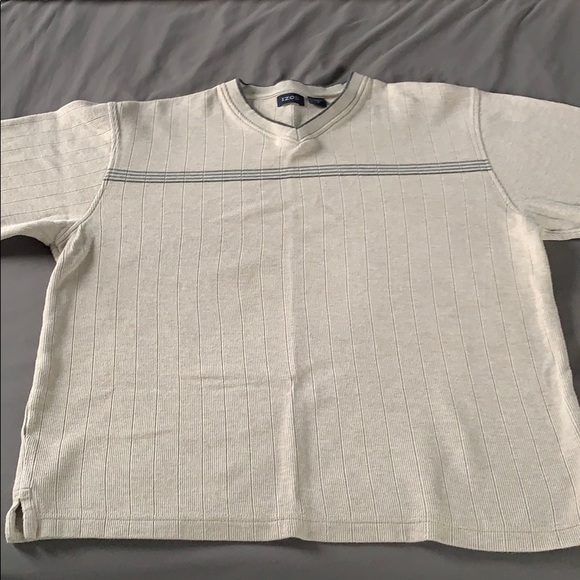 Large Izod Shirt. EUC. - Picture 4 of 8